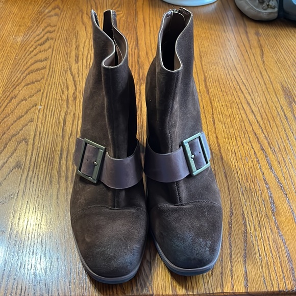 Korks Brown Leather Heeled Buckle Boots Sz 9.5 - Picture 2 of 6